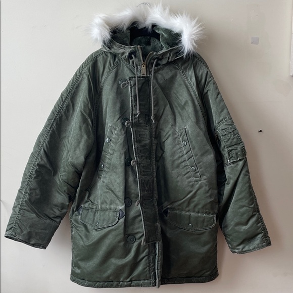 Supreme washed satin parka green gore-tex windstopper size medium green